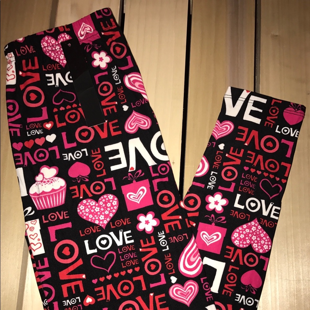 Curvy Plus Leggings Love Hearts One Size New